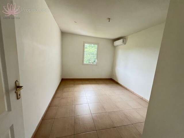 Appartement 66 m² à Le Robert  - photo 8