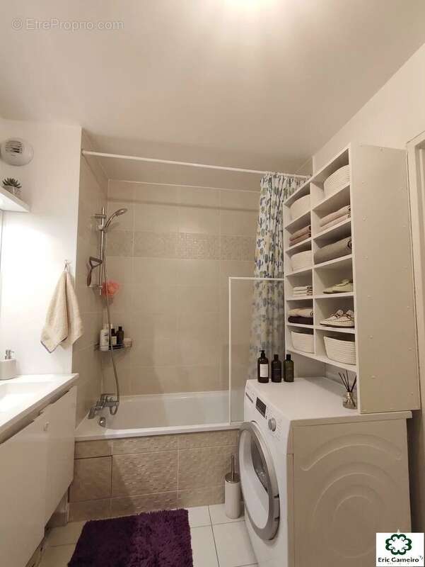 Appartement à SARTROUVILLE