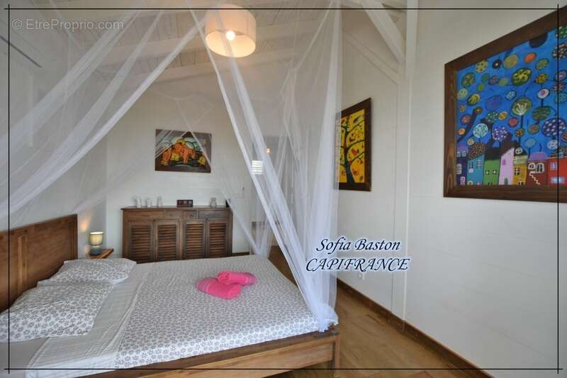 Maison à LES TROIS-ILETS