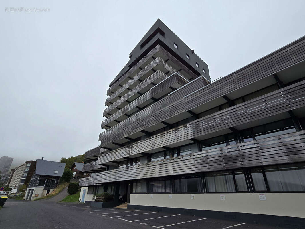 Appartement à BESSE-ET-SAINT-ANASTAISE