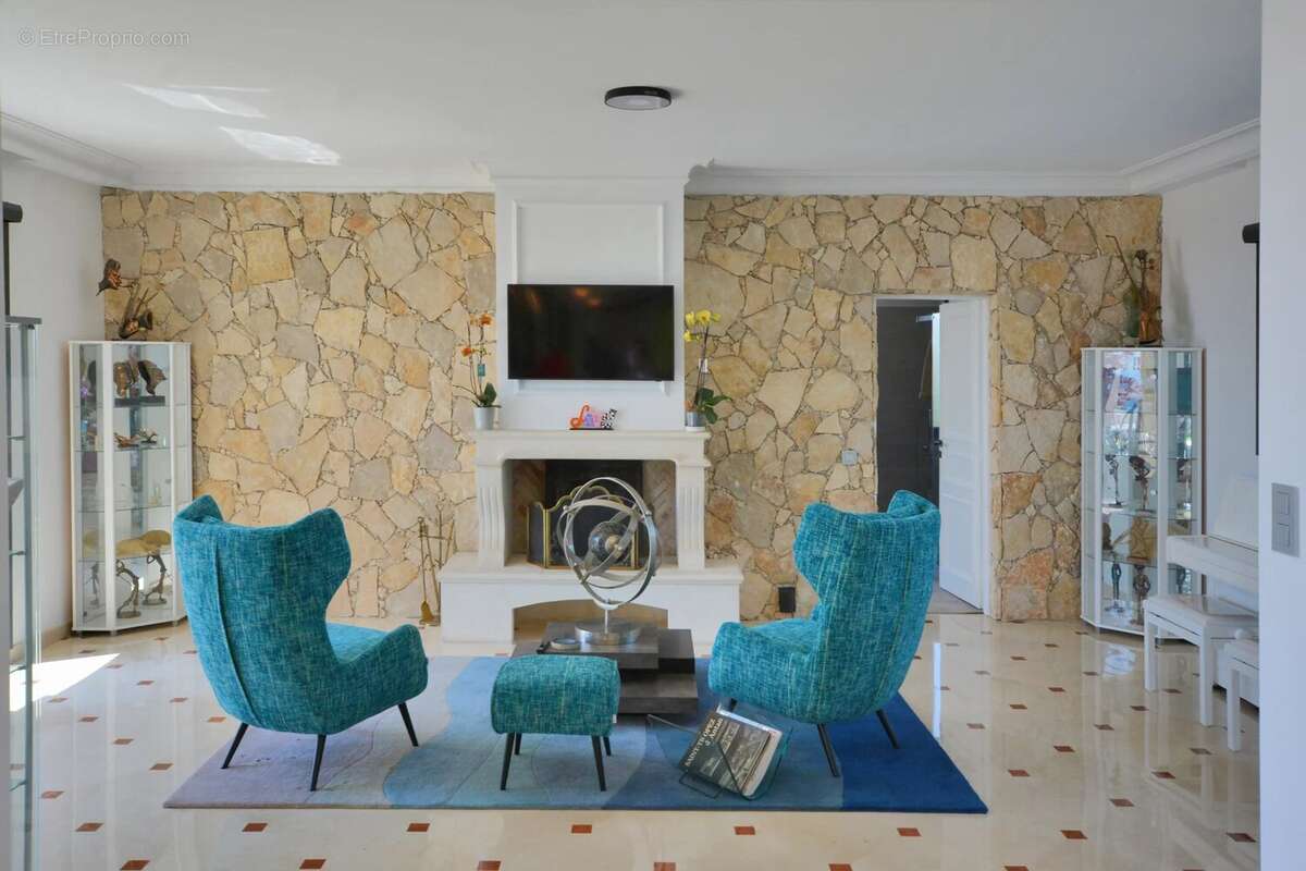 Maison à MOUGINS