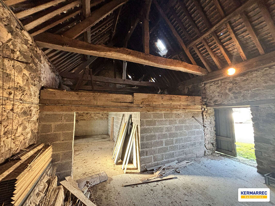 Maison à ARGENTRE-DU-PLESSIS