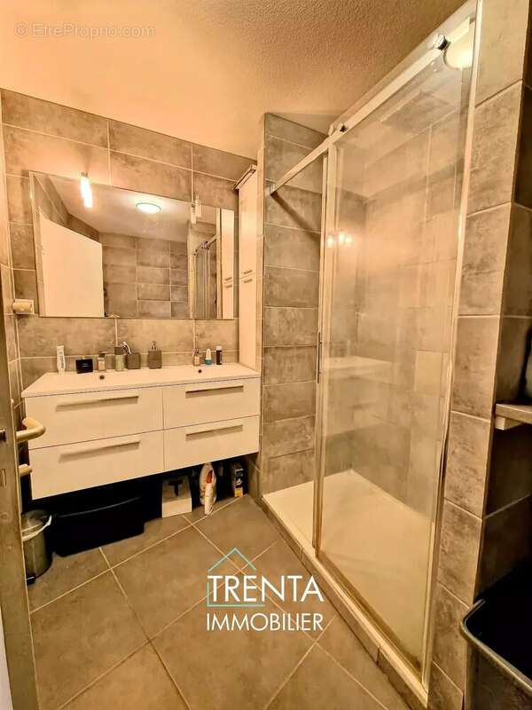 Appartement à CORENC