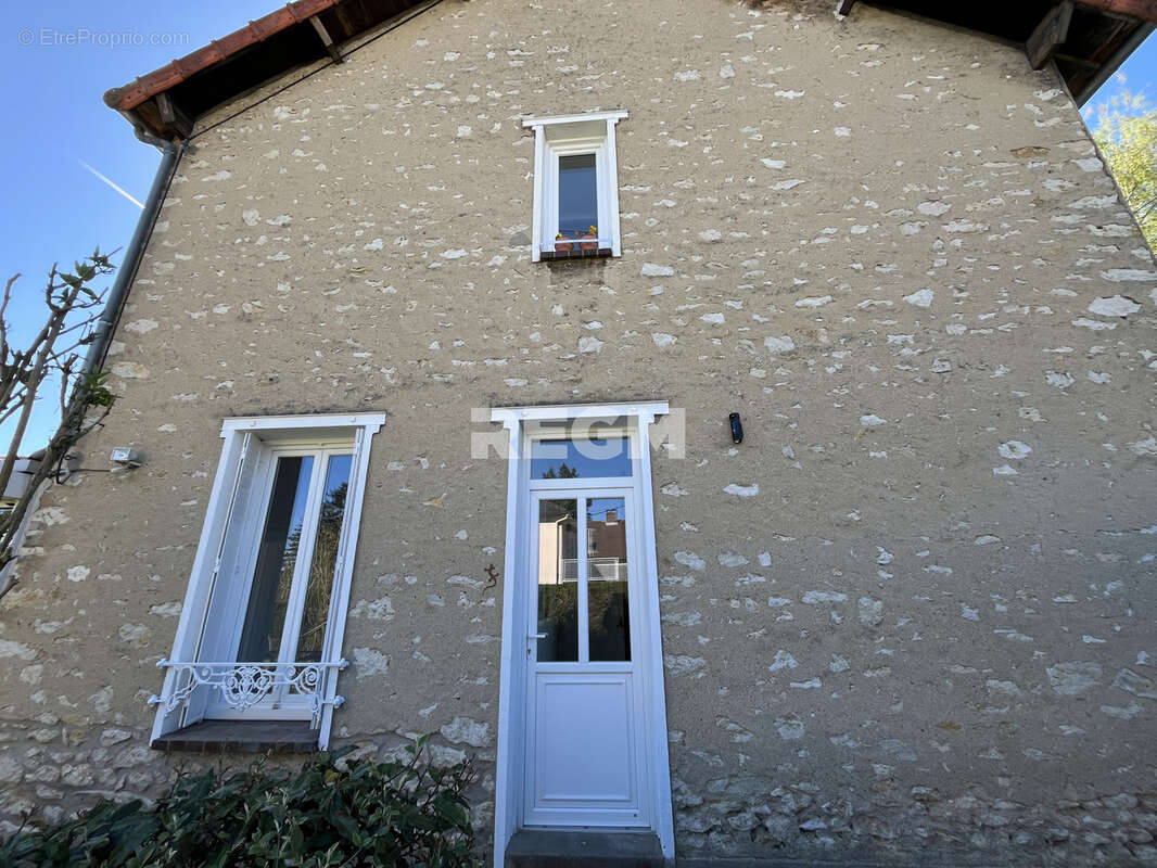 Maison à MALESHERBES