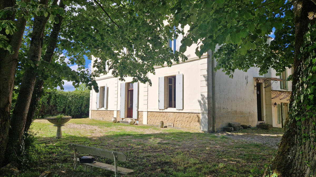 Maison à SAINT-MACAIRE