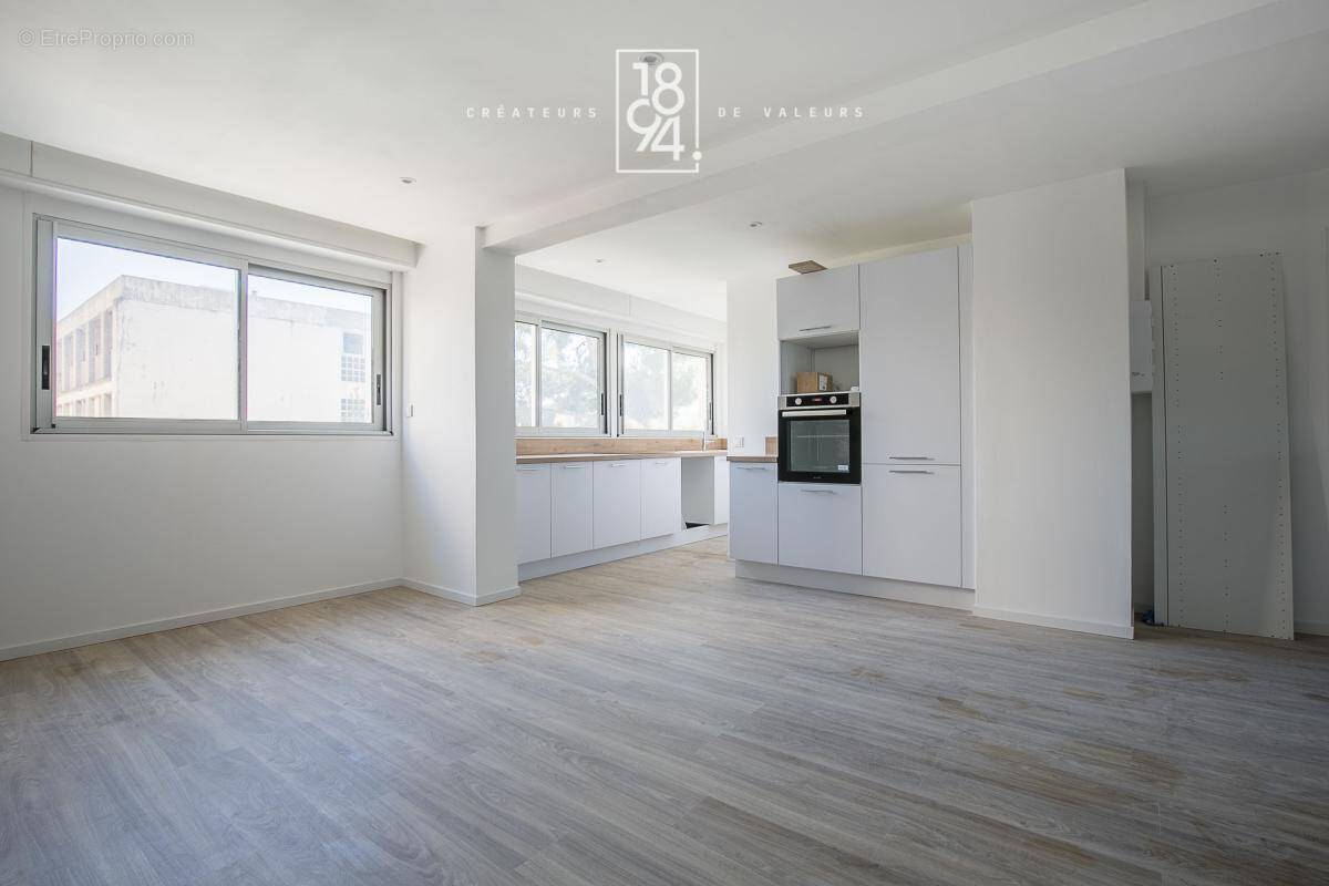 Appartement à MARSEILLE-9E