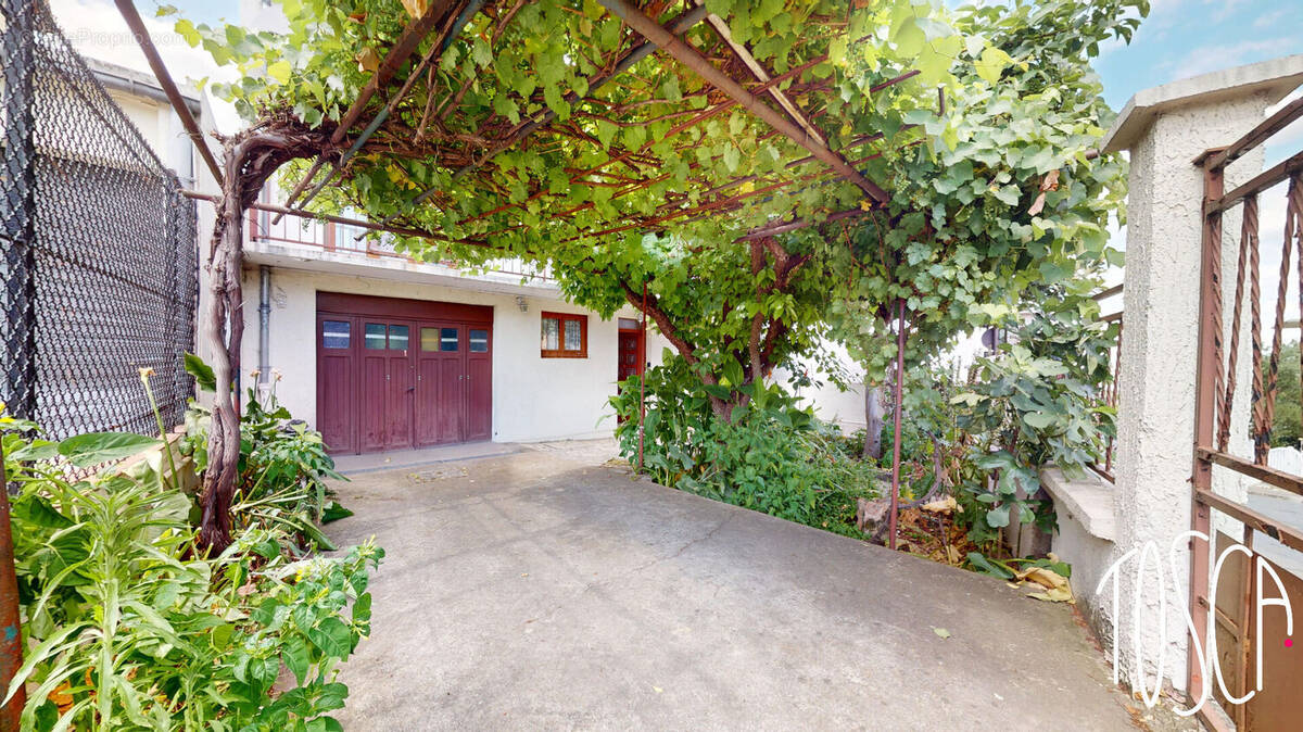 Maison à VITRY-SUR-SEINE