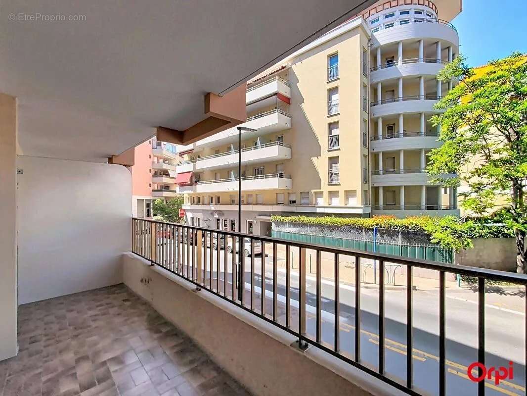 Appartement à ROQUEBRUNE-CAP-MARTIN