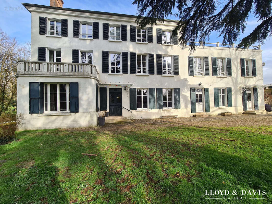 Maison à BOURAY-SUR-JUINE