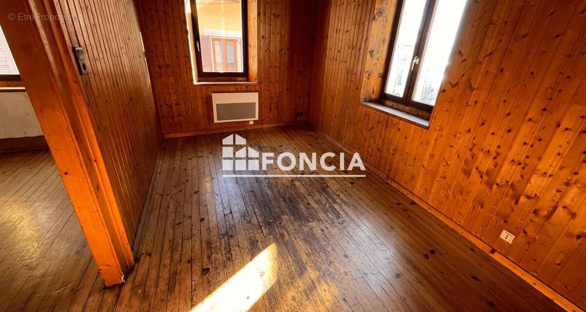 Appartement à SAINT-JEAN-DE-MAURIENNE