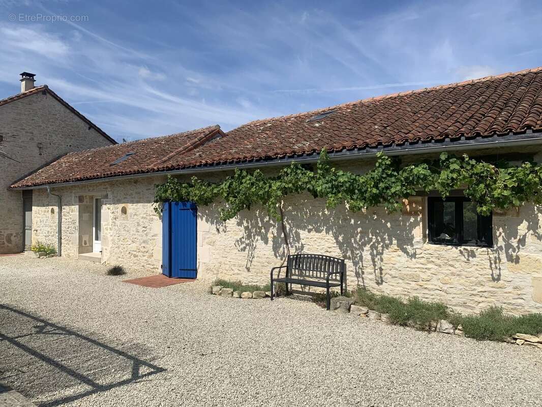 Maison à MAUPREVOIR