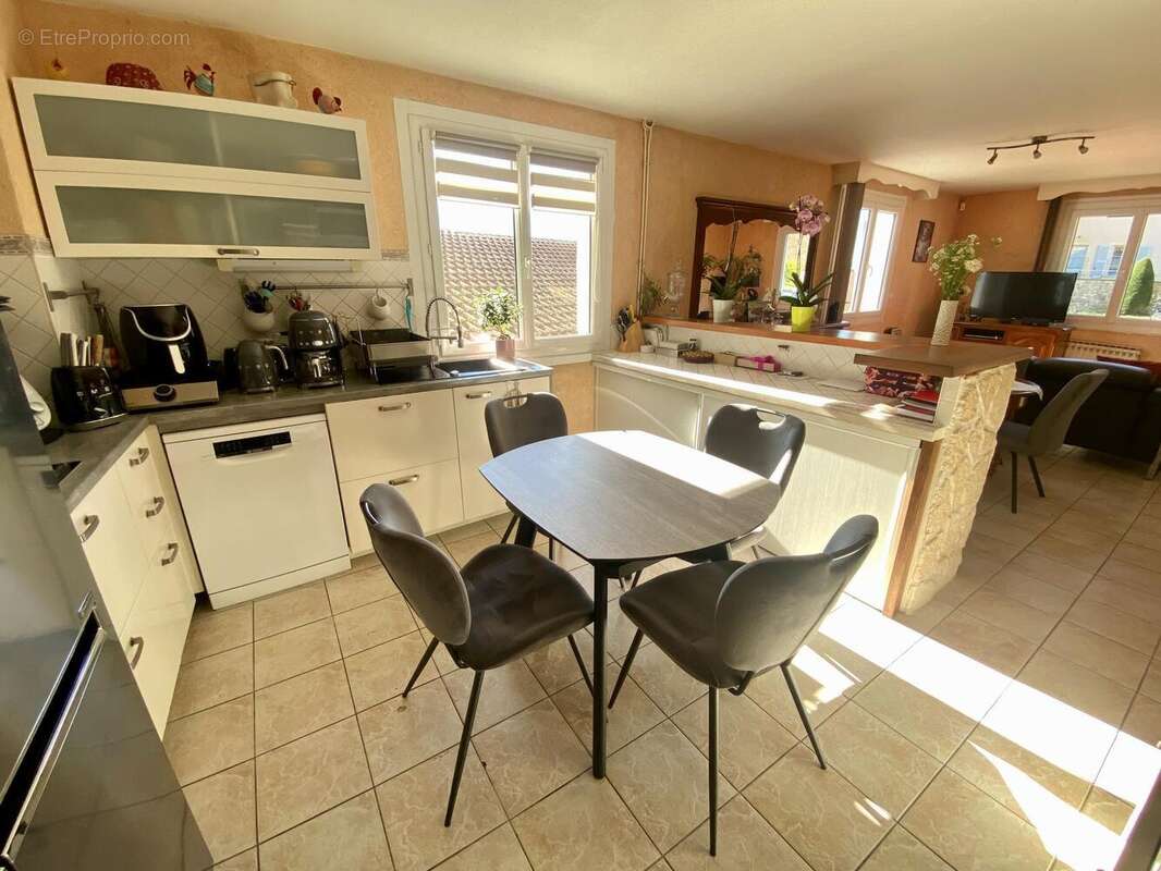 Photo 6 - Maison à PERREUX