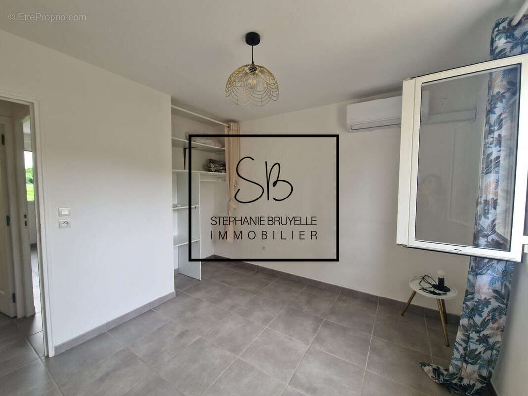 Appartement à LE ROBERT