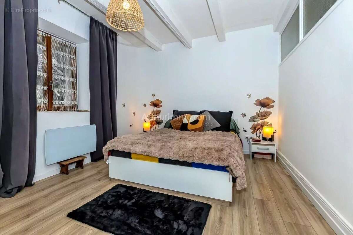 Maison à VIRIEU-LE-GRAND