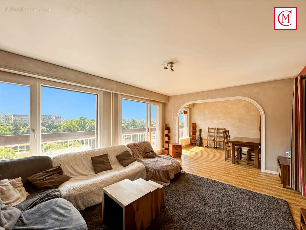 Appartement à SAINT-EGREVE