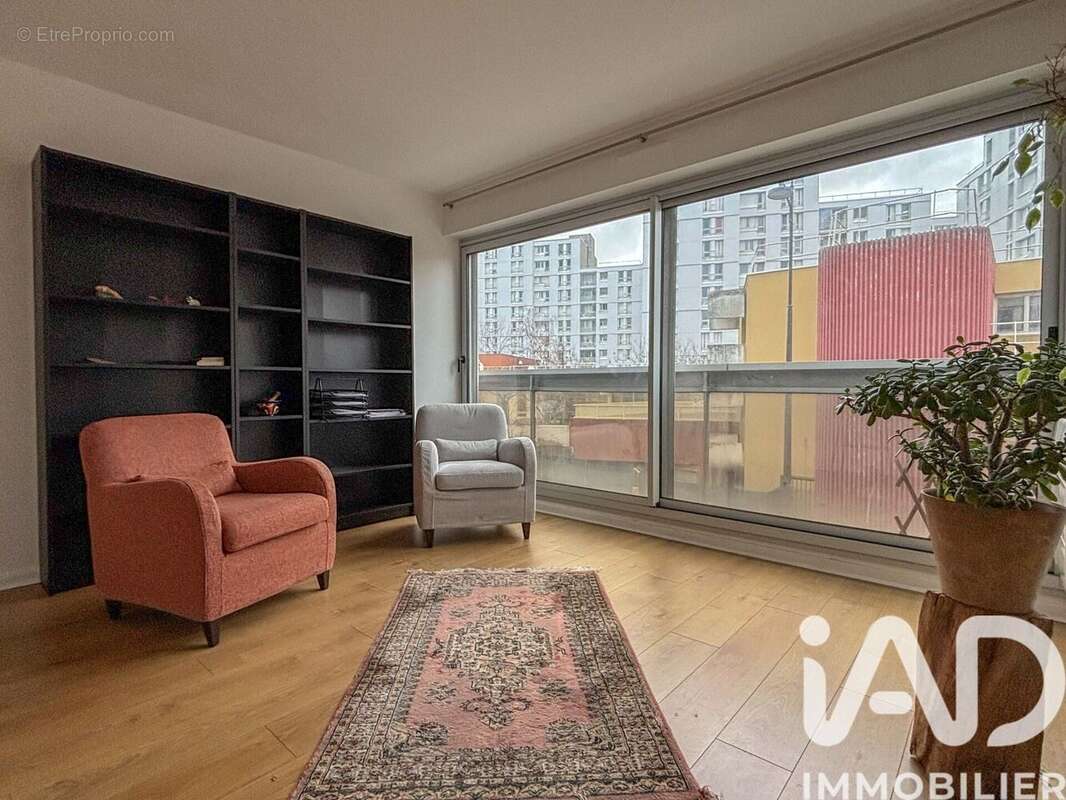 Photo 2 - Appartement à PARIS-19E