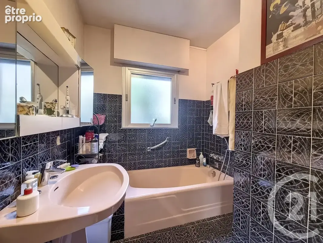Maison 4 pièces 101 m² à vendre à Orleans (45100) - photo 9