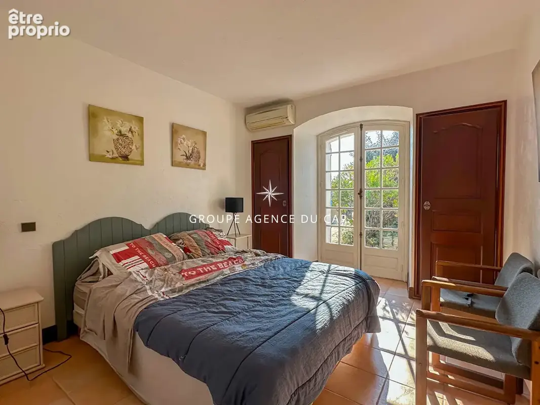 Villa provençale à vendre à Sainte Maxime, à quelques pas des plages - photo 10