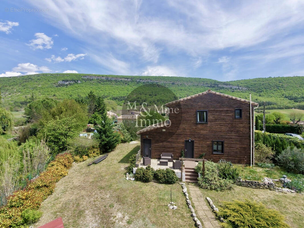 Maison à BANON
