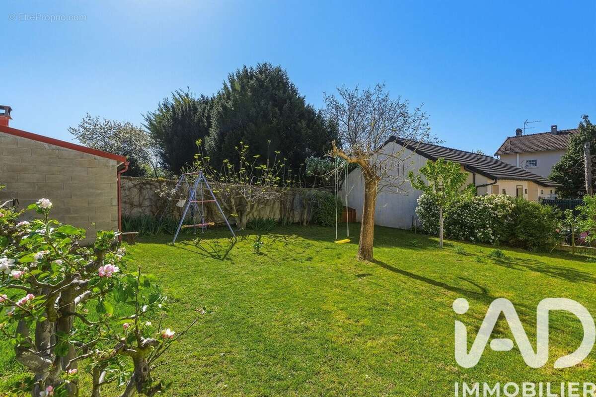 Maison 137 m² à Ormesson-Sur-Marne  - photo 7