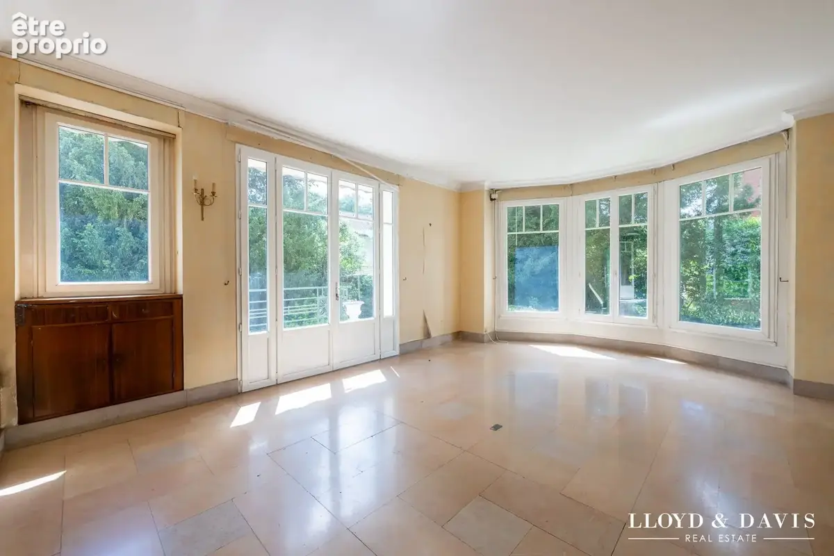 Maison 7 pièces 230 m² à vendre à Vaucresson (92420) - photo 7