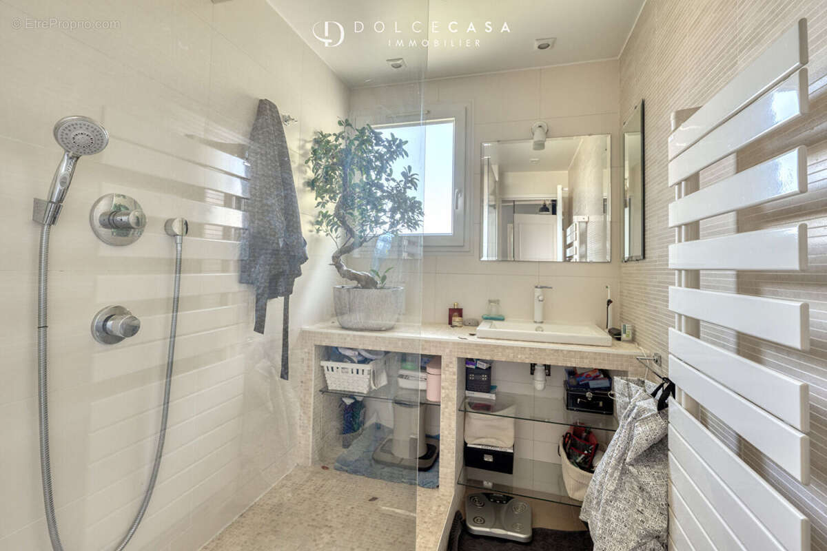 Appartement à LE PERREUX-SUR-MARNE