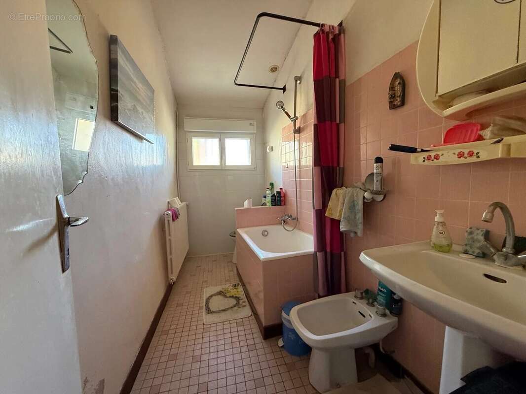 Maison à CRAZANNES