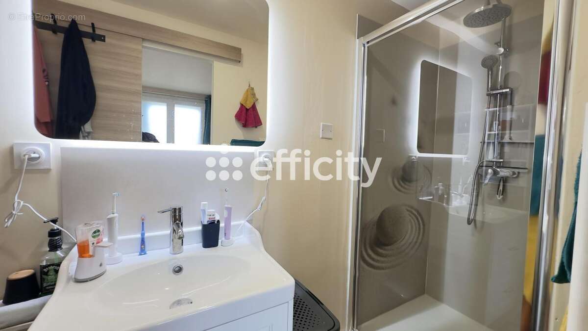 Maison à PIERRELATTE