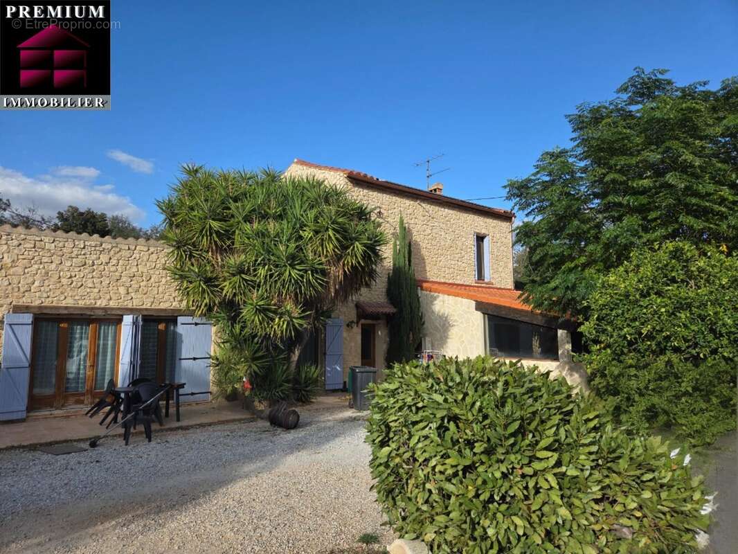 Maison à SAINT-ESTEVE