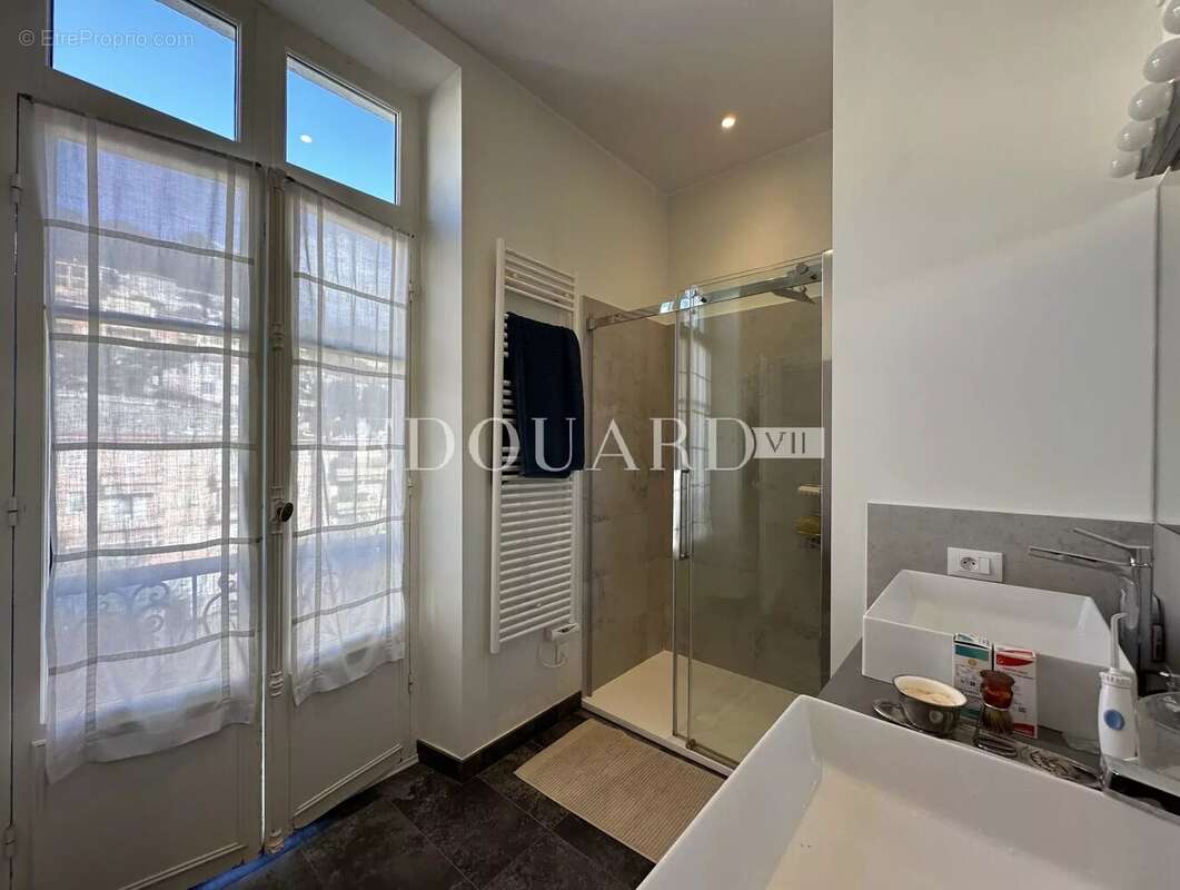 Appartement à MENTON