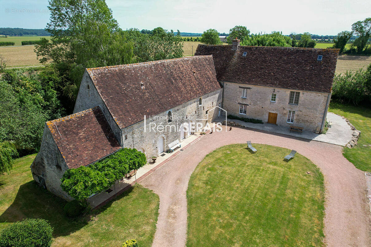 Maison à NEUVY-AU-HOULME
