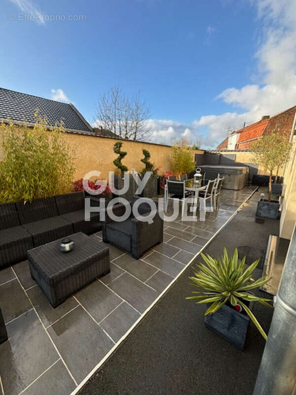 Maison à AUBERCHICOURT