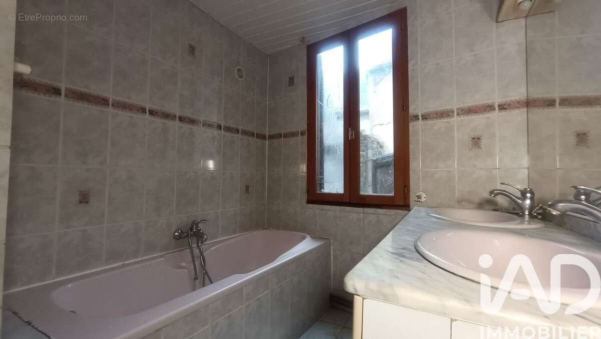 Photo 5 - Maison à BRIENON-SUR-ARMANCON