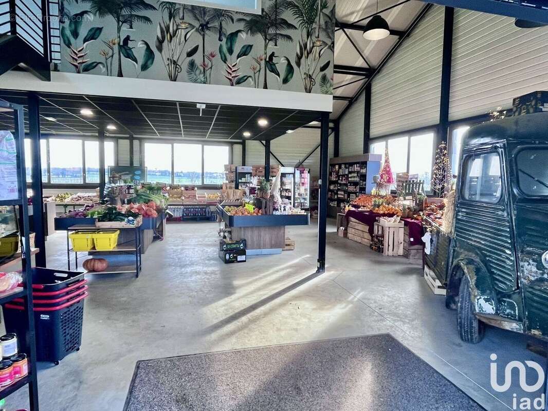 Photo 4 - Commerce à UZEL