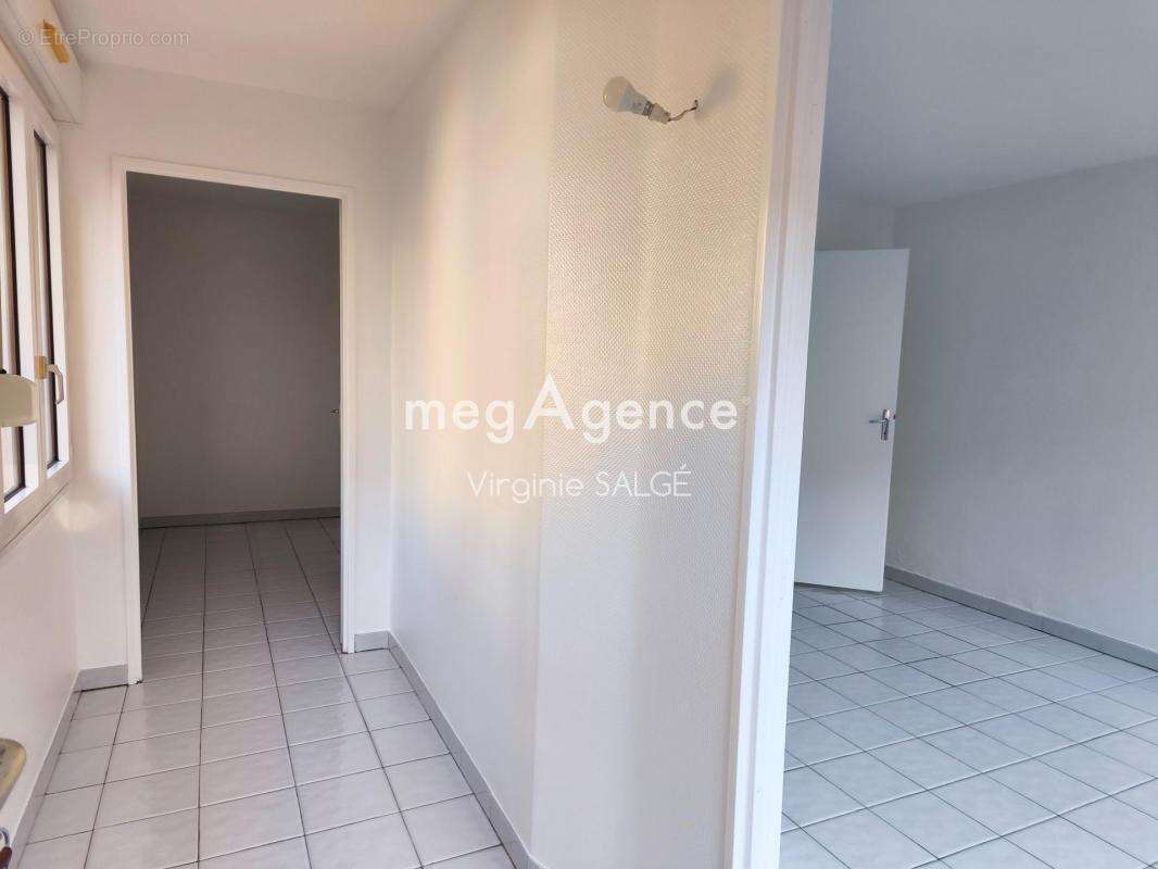 Toulouse 31400 - quartier saint- agne t1 bis de 29m² avec place de parking - photo 5