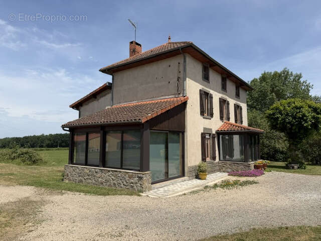 Maison à BULHON