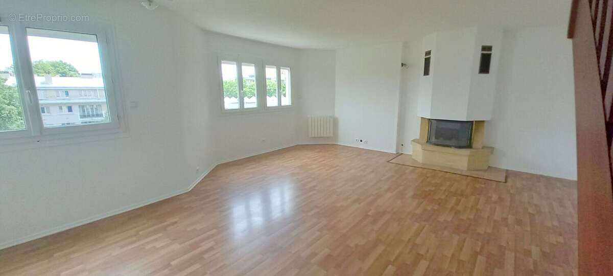 Appartement à BONDY
