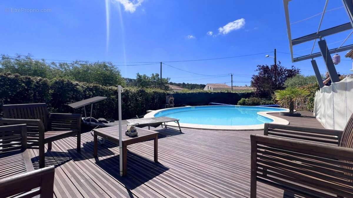 Maison à LES MATELLES