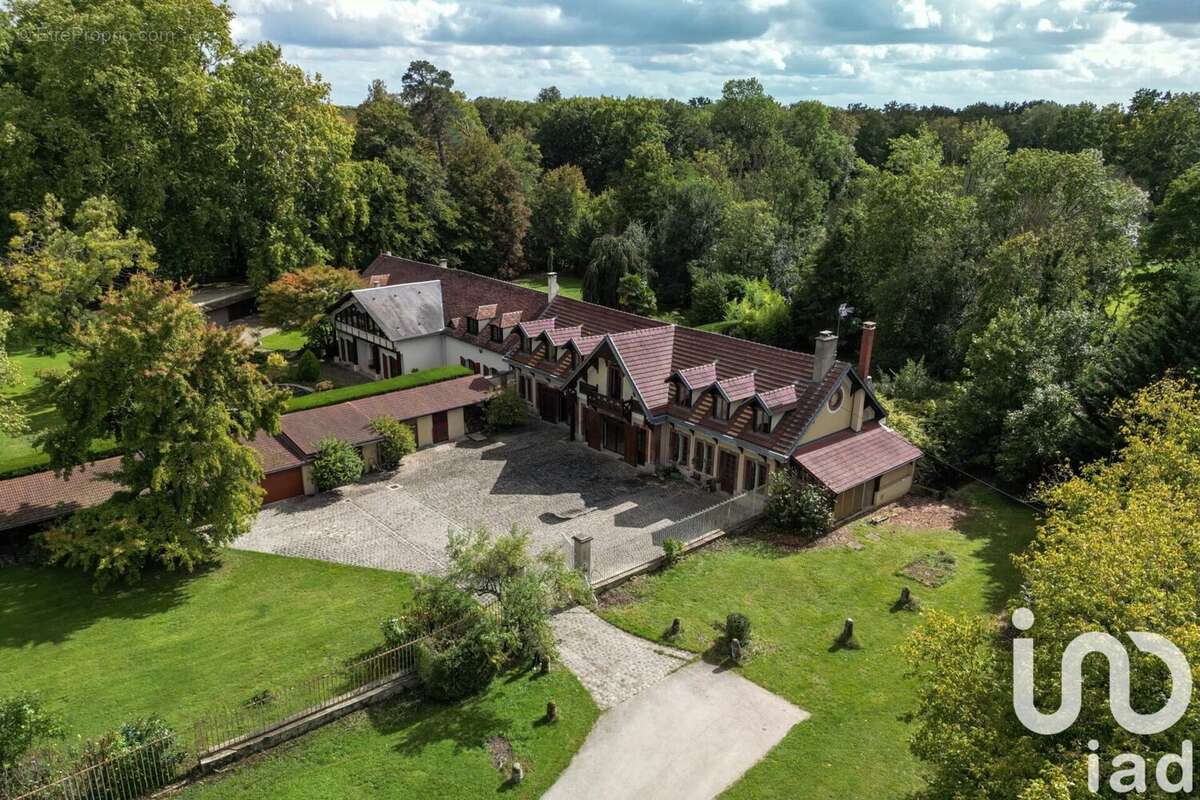 Photo 2 - Maison à OZOIR-LA-FERRIERE