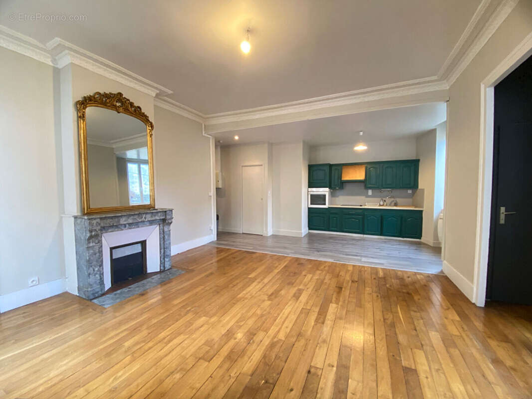 Appartement à LONS-LE-SAUNIER