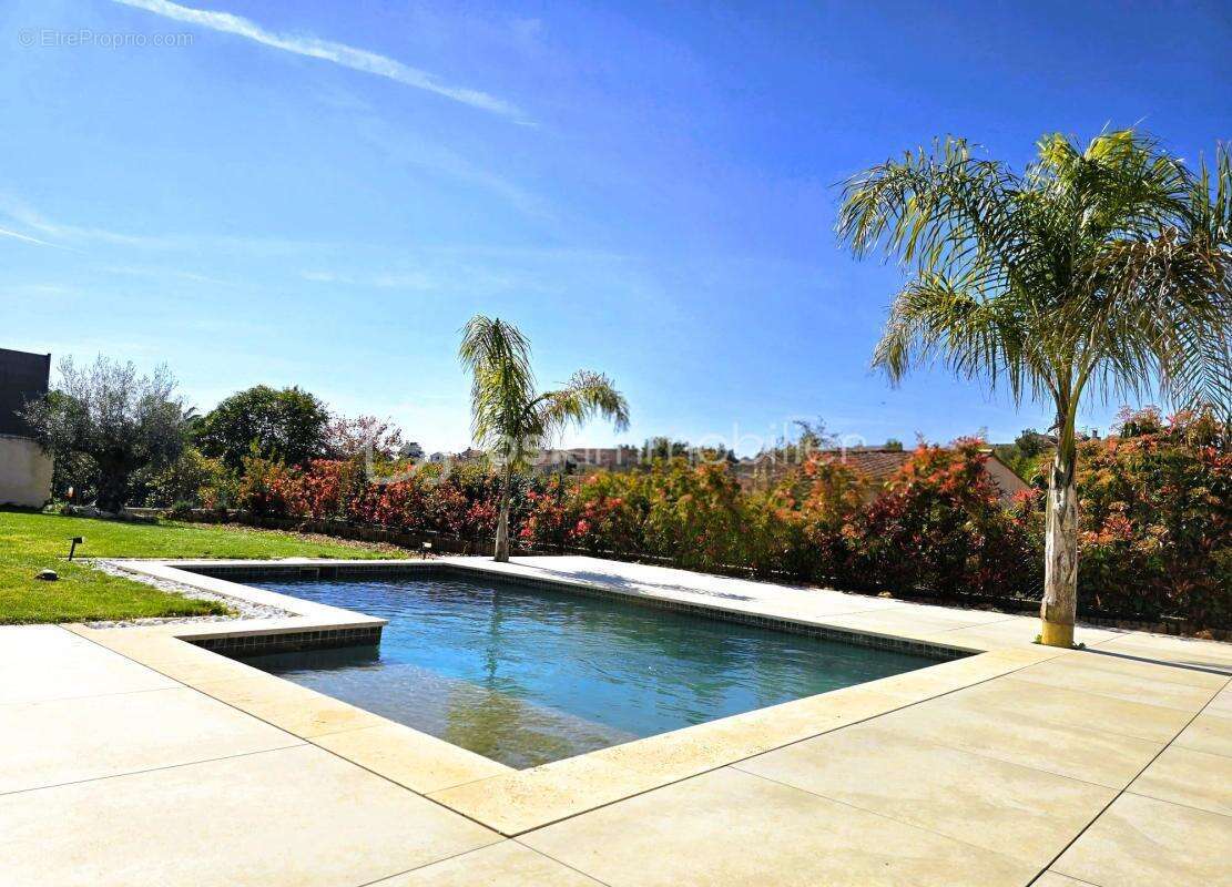 Maison à LA COLLE-SUR-LOUP
