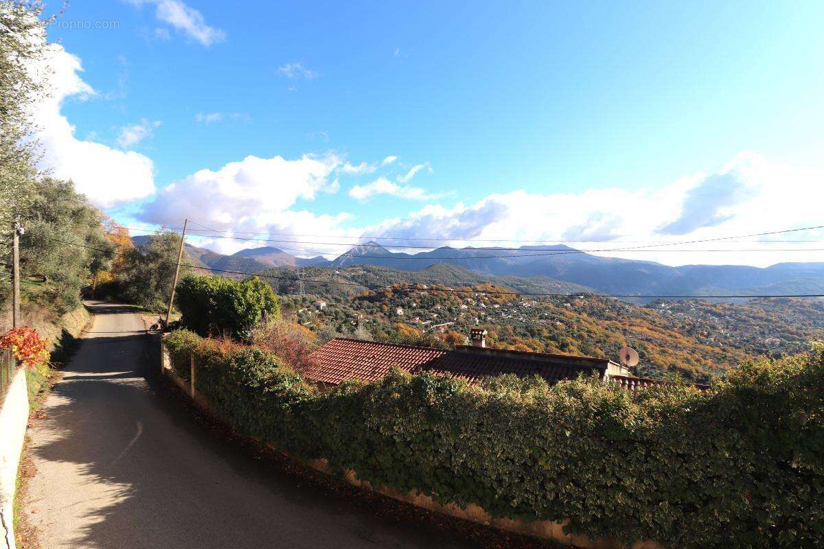 Maison à BERRE-LES-ALPES