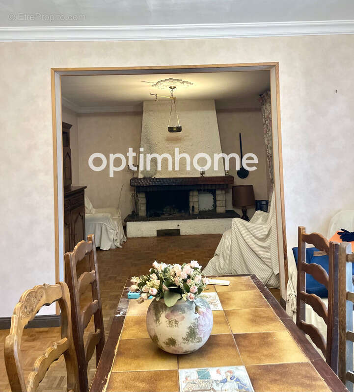 Maison à DAMMARIE-LES-LYS