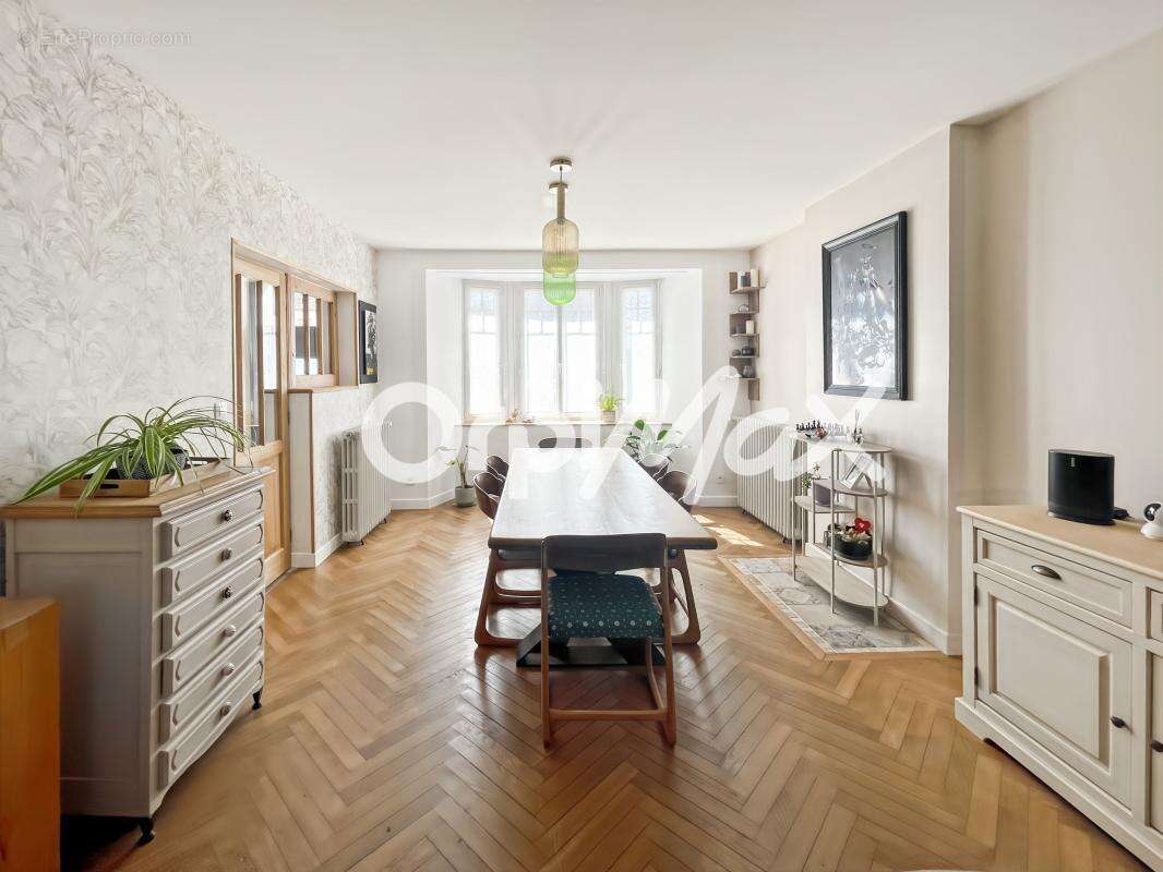 Maison à SAINT-MARTIN-BOULOGNE