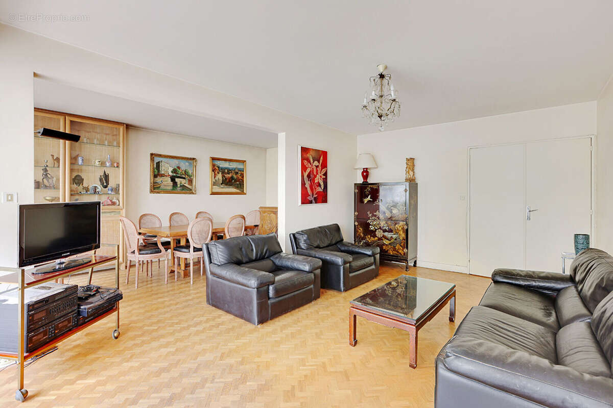 Appartement à PARIS-11E