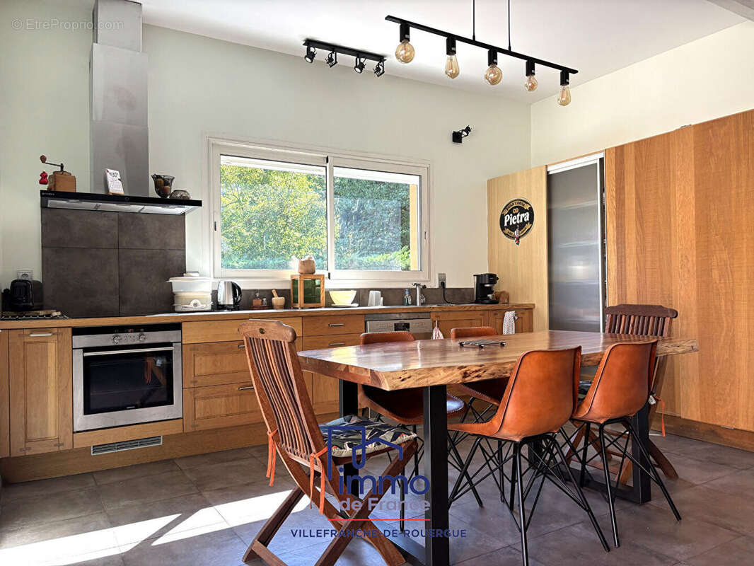 Maison à VILLEFRANCHE-DE-ROUERGUE