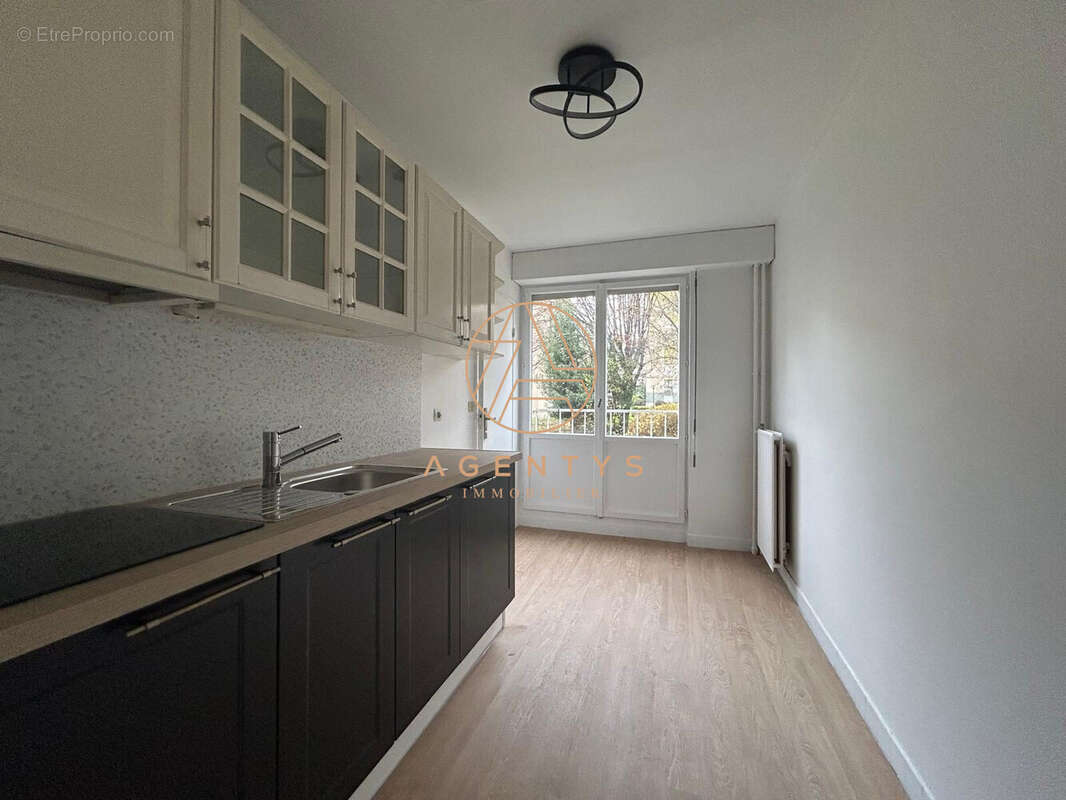 Appartement à NOGENT-SUR-MARNE