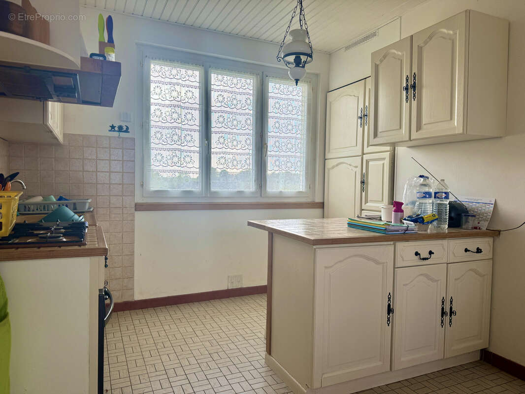 Maison à SAINT-COSME-EN-VAIRAIS