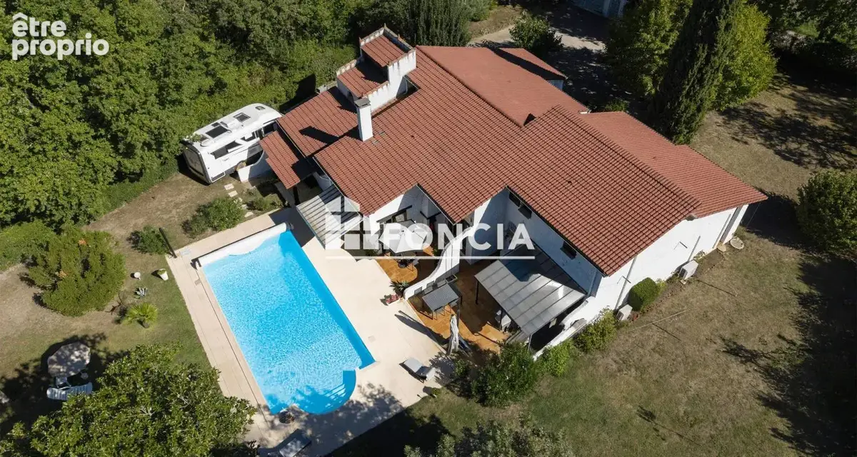 Montauban - Maison 165 m2 avec studio indépendant sur terrain divisible de 3142 m2 et piscine - photo 13