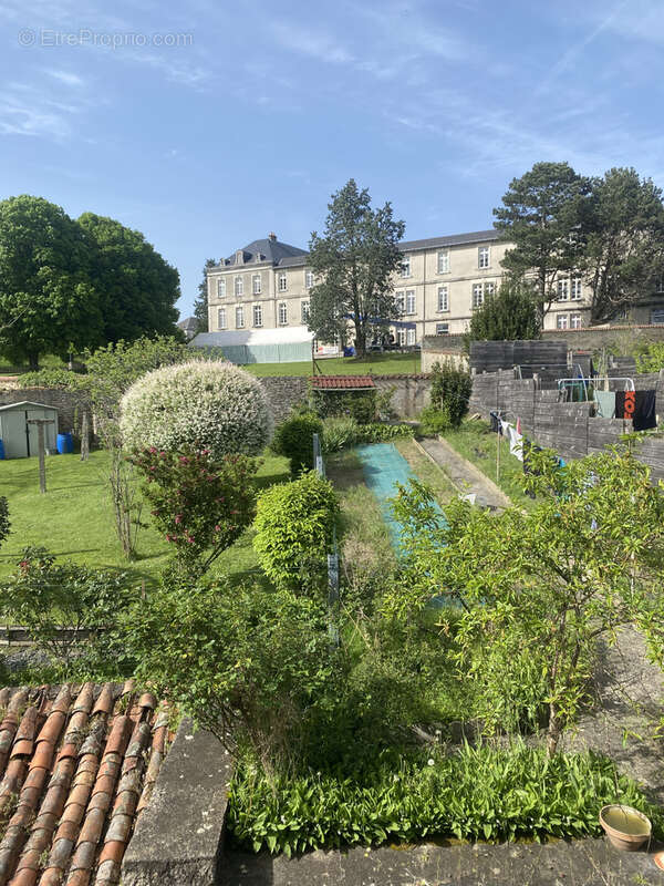 Maison à BELLAC